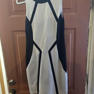 Jessica Simpson Black and White Geometric Midi Dress